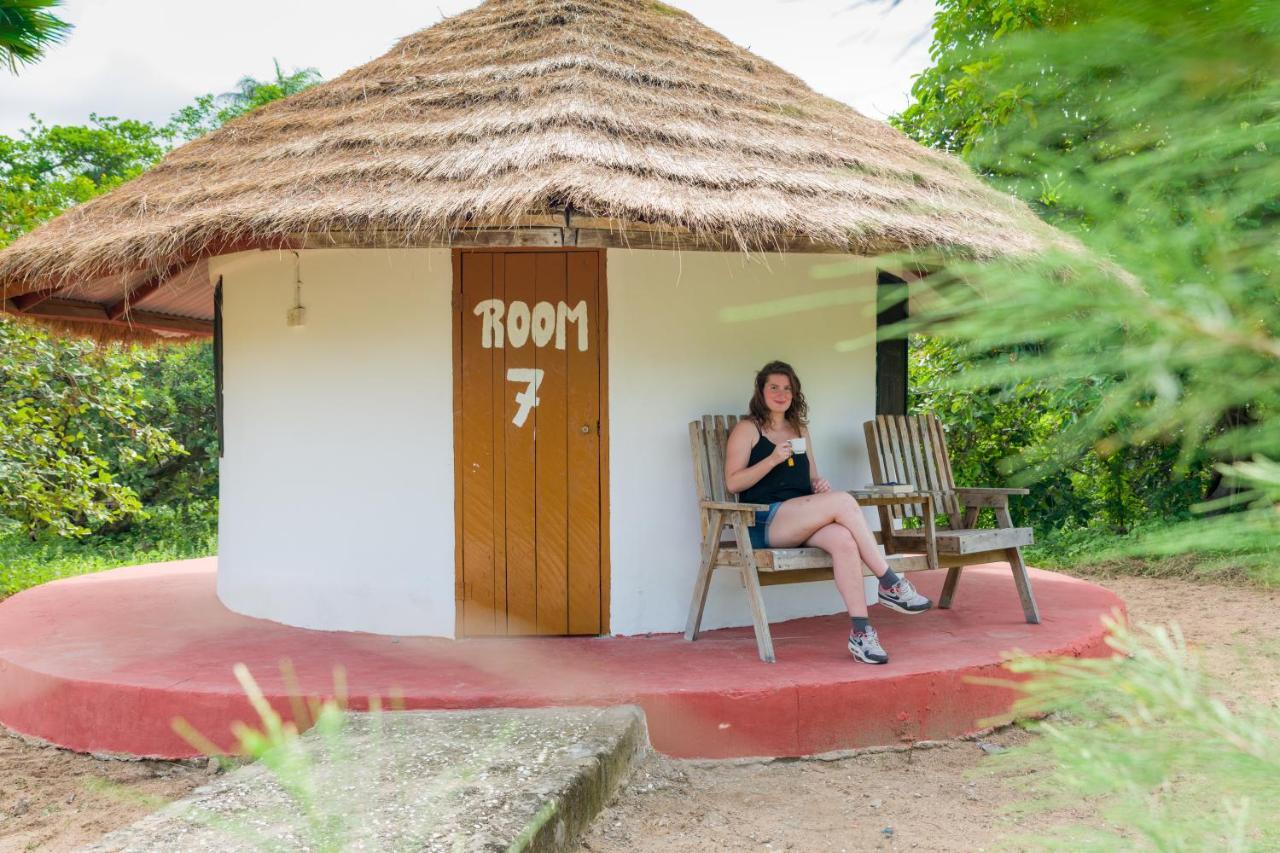 Folonko Tamba Kuruba Eco-Lodge מראה חיצוני תמונה
