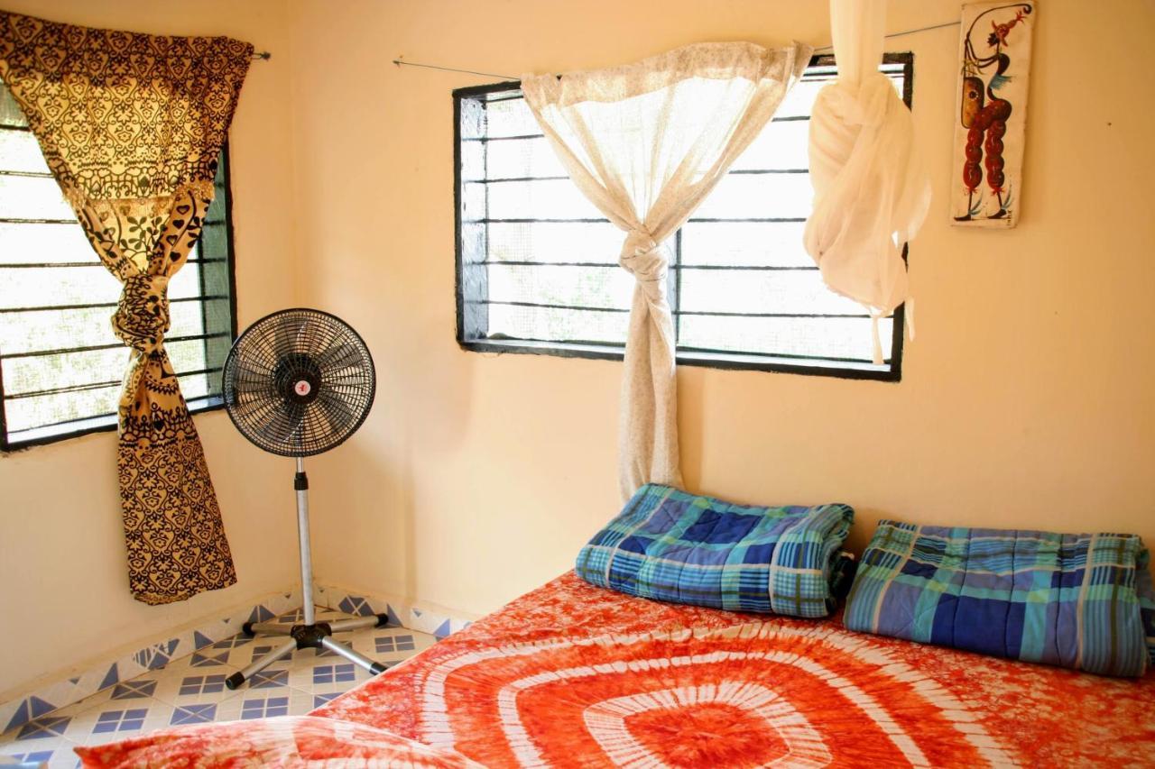 Folonko Tamba Kuruba Eco-Lodge מראה חיצוני תמונה